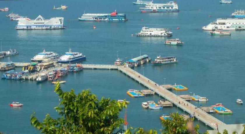Honey Lodge Pattaya Εξωτερικό φωτογραφία