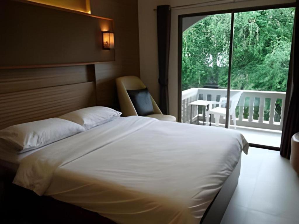 Honey Lodge Pattaya Εξωτερικό φωτογραφία